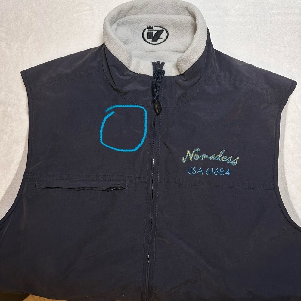 Reversible Vest Navy and Gray Fleece Size M - Picture 7 of 9